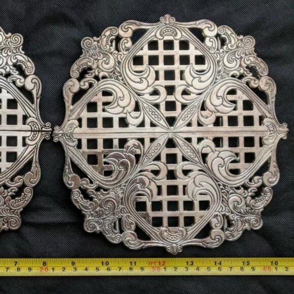 SET OF 2 GODINGER 20TH ANNIVERSARY BAROQUE SILVER HOT PLATES EXPANDABLE TRIVETS - Picture 7 of 7